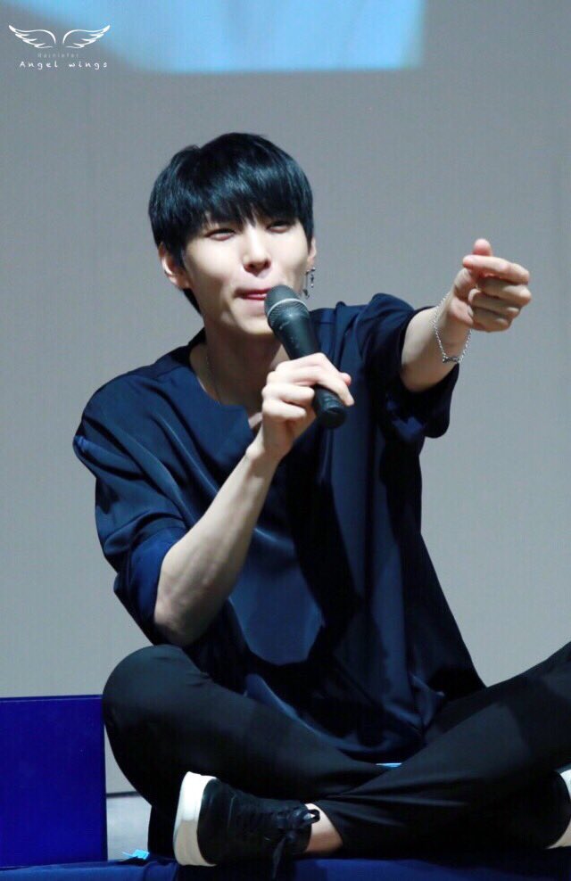 180819 홍대 팬사인회 
😘🌟😘
#빅스 #VIXX #LEO #정택운
#레오 #택운
#CANVAS #TouchAndSketch