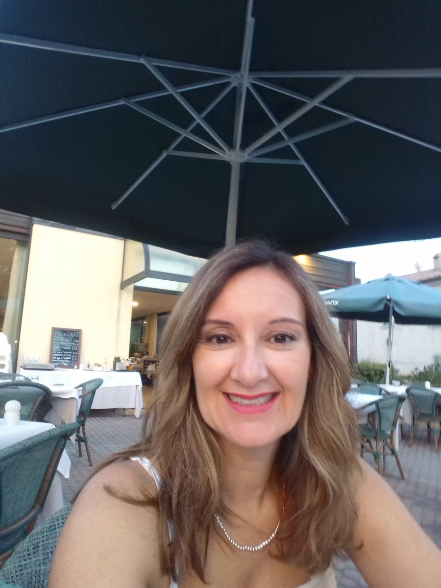 Happy Sunday all over the twitter world!!! Be happy!!!😃😃😃😃😃