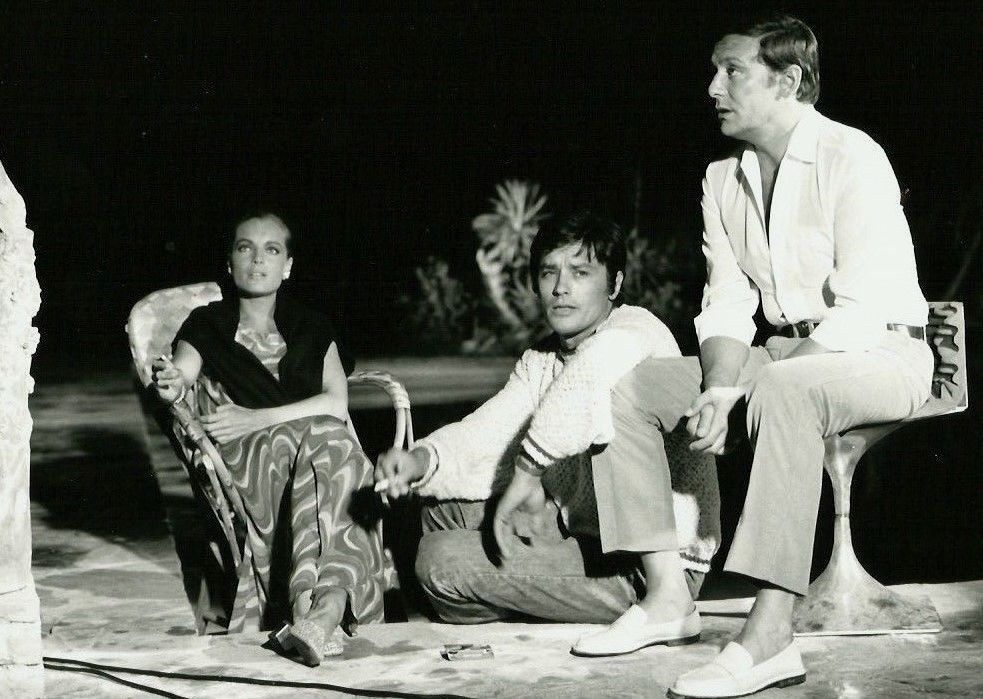 dirtyharry71's tweet photo. 19 août 1968 : début du tournage à Ramatuelle du film "La piscine" de Jacques Deray, avec Alain Delon, Romy Schneider, Maurice Ronet et Jane Birkin. #LaPiscine #Deray #Delon #Schneider #Ronet #Birkin #Ramatuelle #StTropez https://t.co/ajsF8Xh6kY