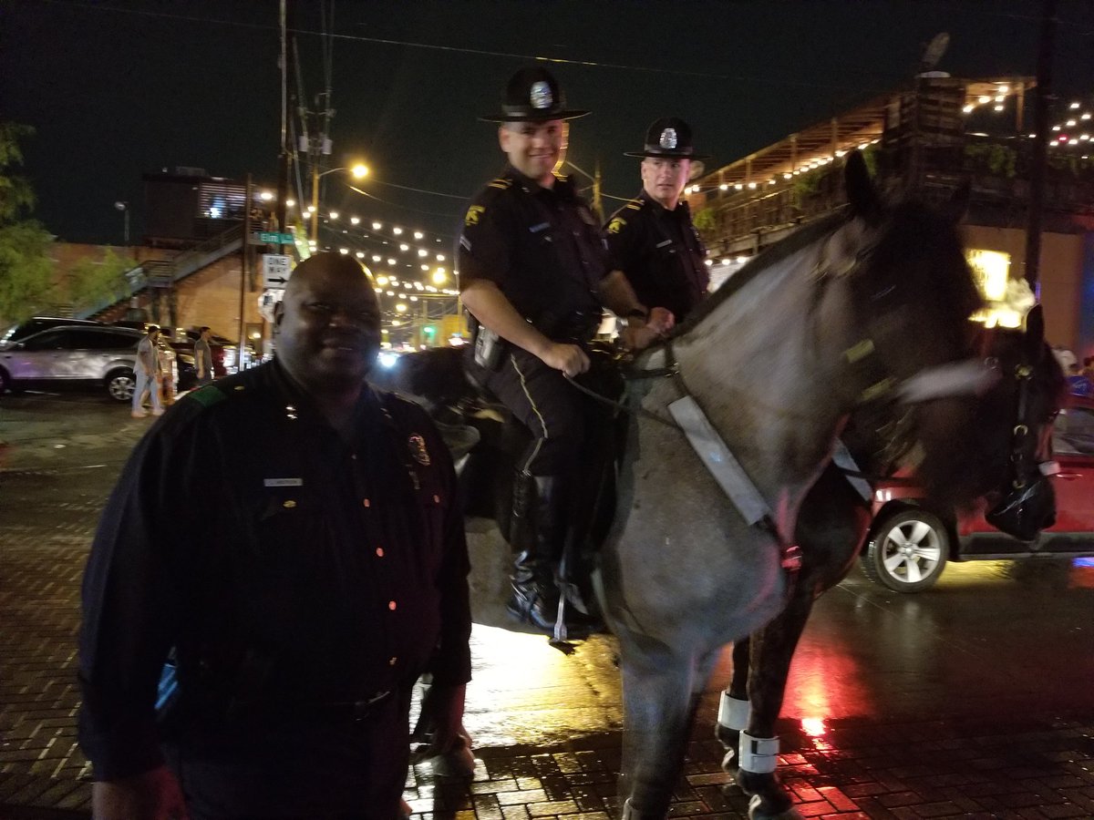 Thanks officers for allowing me to partner with you tonight for foot patrols in #DeepEllum! Received numerous compliments from stakeholders, visitors and patrons!  All high fives! 👋👋 #ServiceFirst #CommunityFirst