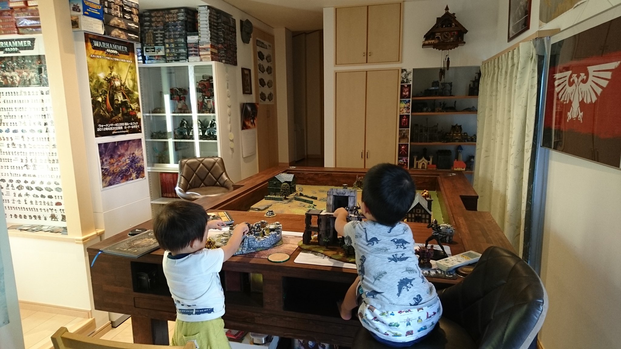 Rman Pa Twitter 卵帝君のミニチュアゲームルームが完成して羨ましいのは その部屋で一緒に遊べる仲間が近くに居ること 奥様とも遊べるというのも熱い 僕の部屋は今のところ子供二人の遊び部屋って感じなので いつかミニチュアゲームを遊びたい 笑 T Co