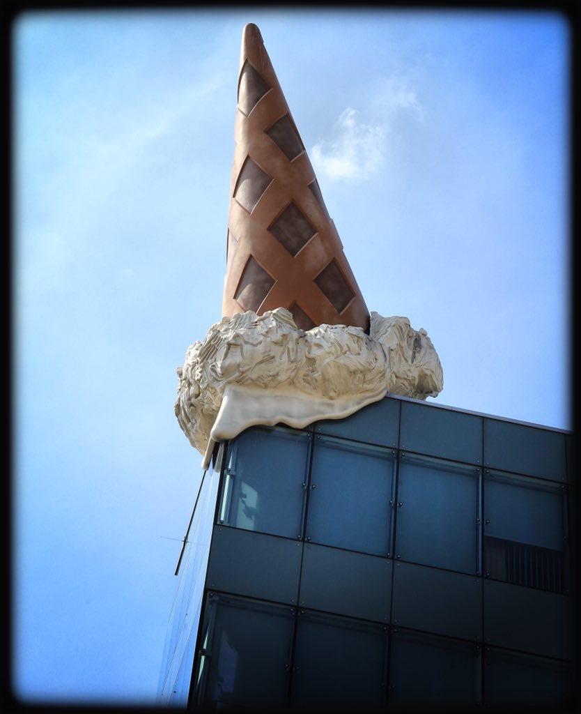 ... apparently Zeus lost his ice cream when flying over Cologne ... #cologne #germany #art #icecreamcone #icecream #streetart #claesoldenburg #coosjevanbruggen #popart #neumarktgalerie #droppedcone #sculpture #object #travel #explore #artwork #mood #atmosphere