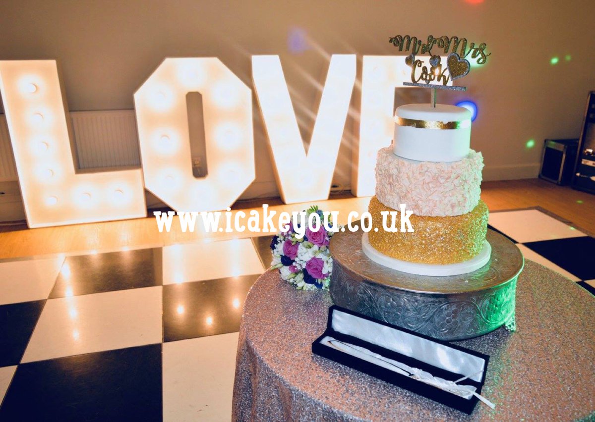 Glitter &amp; Gold 💫 My sister's wedding cake - many a gold sprinkle! (8 hours worth of hand glueing them on!) 👰🤵‍♀️💒 #wedding #weddingcake