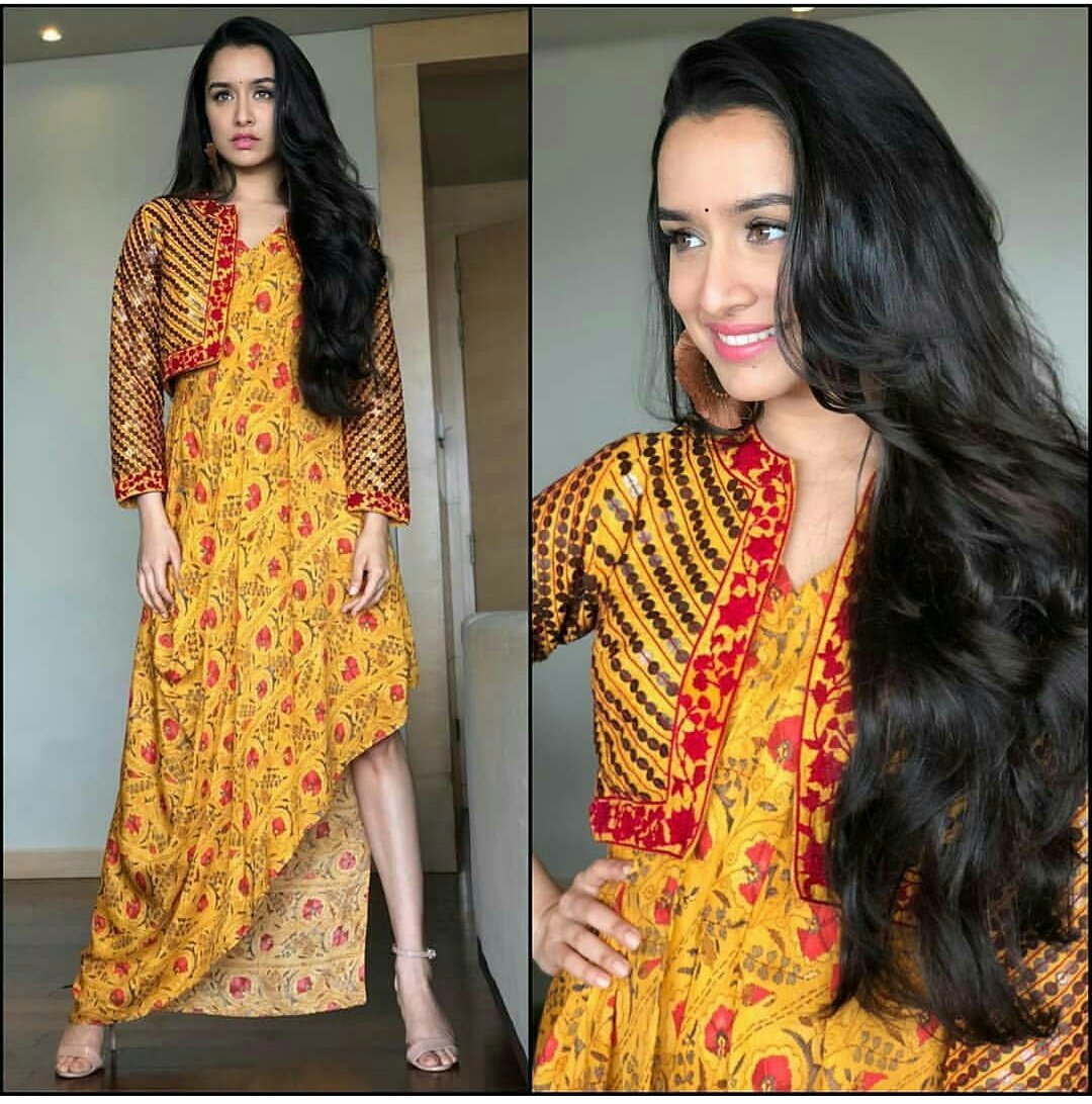 MFashiongossips's tweet photo. @ShraddhaKapoor
for #Stree Promotions Today in @AnoliShahDesignInc Outfit, @Sachdeva.Ritika Jewelry & @Aldo_Shoes.
Styled By @TanGhavri
Hair - @AmitThakur_Hair
Makeup - @Shraddha.Naik
#OOTD #ShraddhaKapoor #AnoliShah #RitikaSachdeva #Aldo #Bollywood #BollywoodActress https://t.co/bvHmoAculp