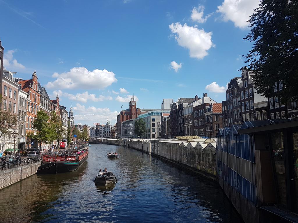 CastelRaid36's tweet image. Jour 21 : Pays Bas 🇳🇱
Après beaucoup de routes, nous avons décidé de commencer la visite du Pays Bas avec Rotterdam et son port mondialement connue. Nous nous sommes ensuite directement dirigé vers Amsterdam où nous y avons passé toute l'après midi et soirée.