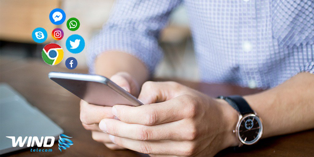 windtelecom's tweet photo. Ya no tienes que preocuparte si tus gigas se agotaron a mitad de mes. Con nuestros planes de internet puedes navegar en redes sociales SIN LÍMITES. 😱🌐📱Solicita el tuyo llamando al 809-200-3000. #Wind4G #LTE #InternetIlimitado #WindNet https://t.co/L4kv2NqM0q