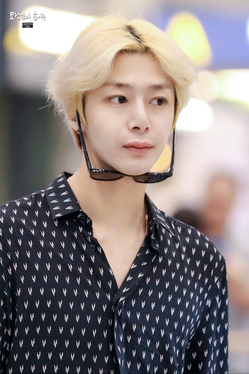 CatWalk_940115's tweet photo. 180819 입국
#몬스타엑스 #형원 
@OfficialMonstaX https://t.co/PPT92ISMQR