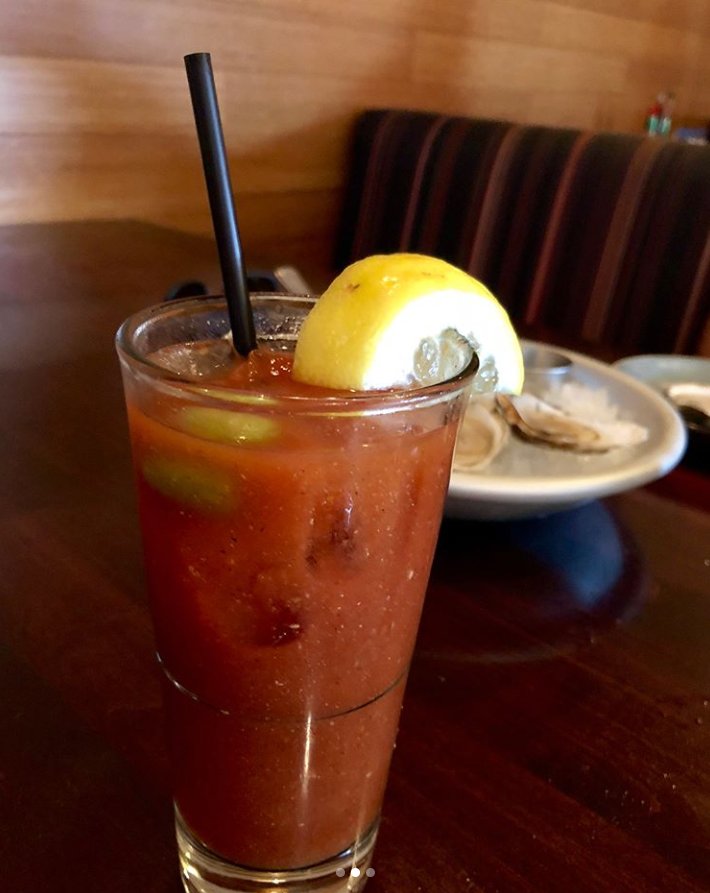 Skipjacks's tweet image. Spice up your Sunday morning with a $1 Spicy Bloody Mary that comes with your brunch entrée. #brunch #sundayburnch #jazzbrunch

Pc: @twogirlseattheworld