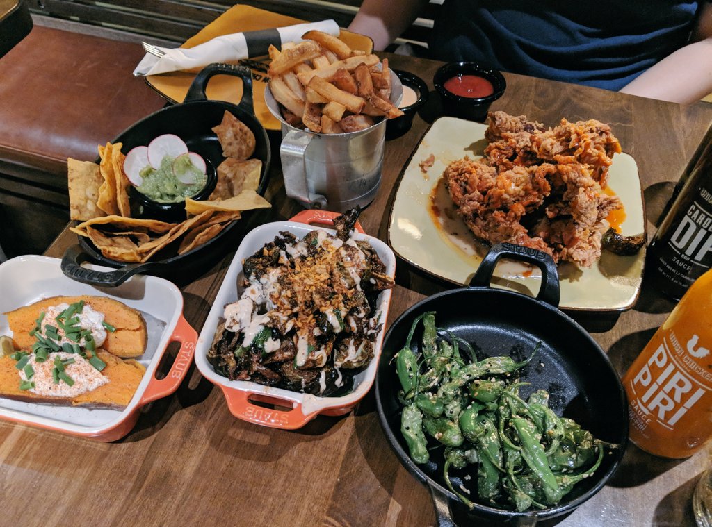 CookingwithAli's tweet photo. I went to @Union_Chicken at @unionstationTO for the first time & it was amazing!!! My favorites were the #friedchicken #og plate, shishito peppers, & #brusselsprouts! They have 3 locations across #Toronto / #GTA. Ask how you can get #free guac & chips!
#unionchicken https://t.co/XCKnjMdnbs