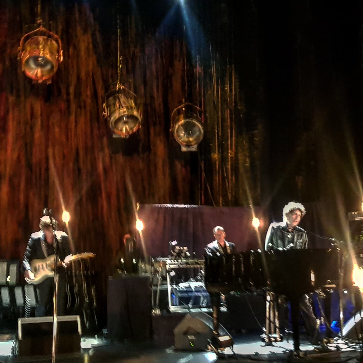 Bob Dylan at the Enmore. Wow.
Best Dylan concert this decade? I reckon so.