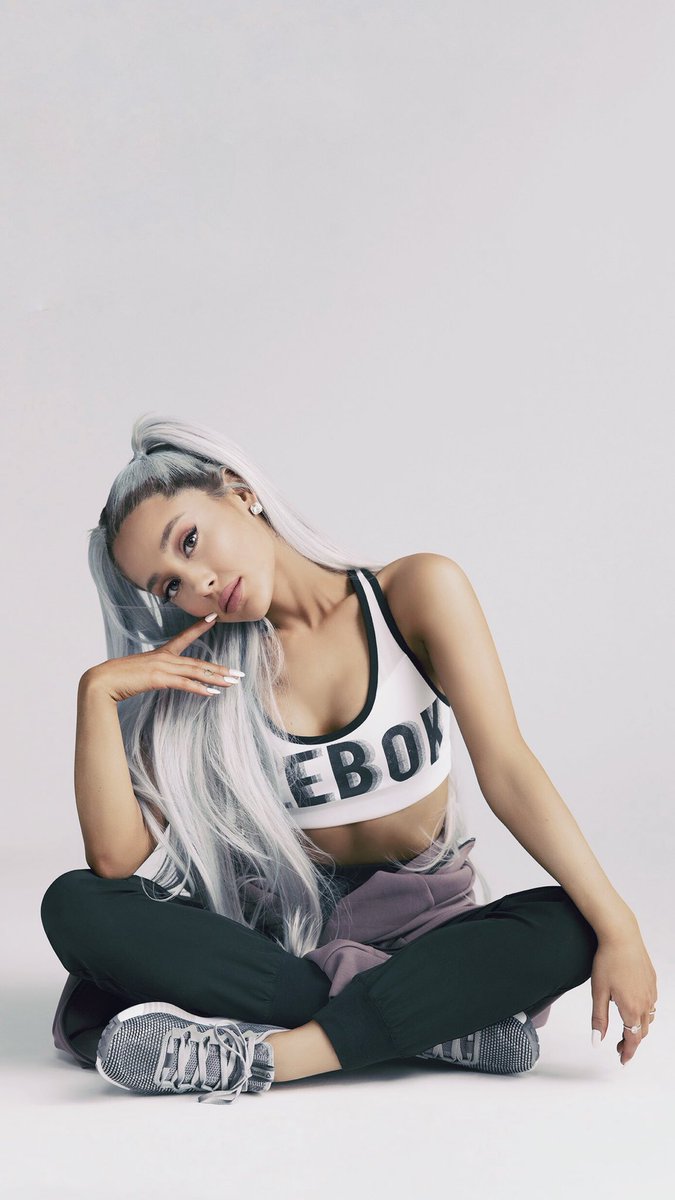 توییتر در توییتر 壁紙 と言っていいのか 使ってくれたらうれしいです Arianators アリアナ Wallpaper T Co Qhopplcih7