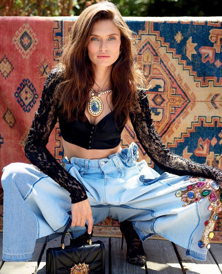 TeamBiancaBalti's tweet photo. #BiancaBalti for @VogueRussia Beauty supplement September Issue 💕 https://t.co/vFUXqt7hVN