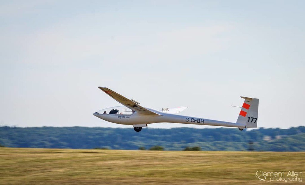 Olly landing at Dunstable during the Club Class Nationals 2018