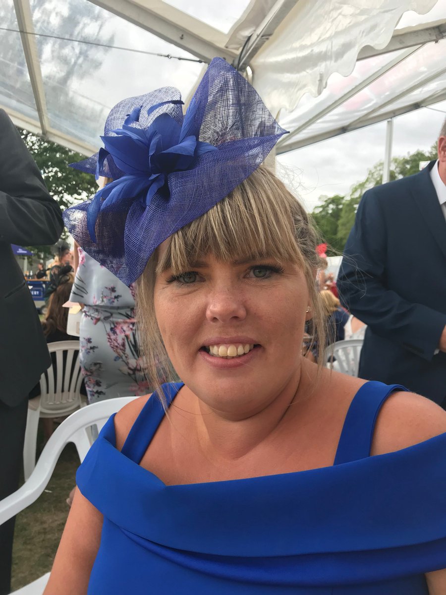 StyleRaces's tweet image. We are pleased to introduce our resident tipster Amanda. 😃

An avid racing fan for the last 30 years, she has decided to share a bit of her luck with our lovely followers. 

Look out for her tips on runners and riders at race meets around the country.

Happy racing everyone!