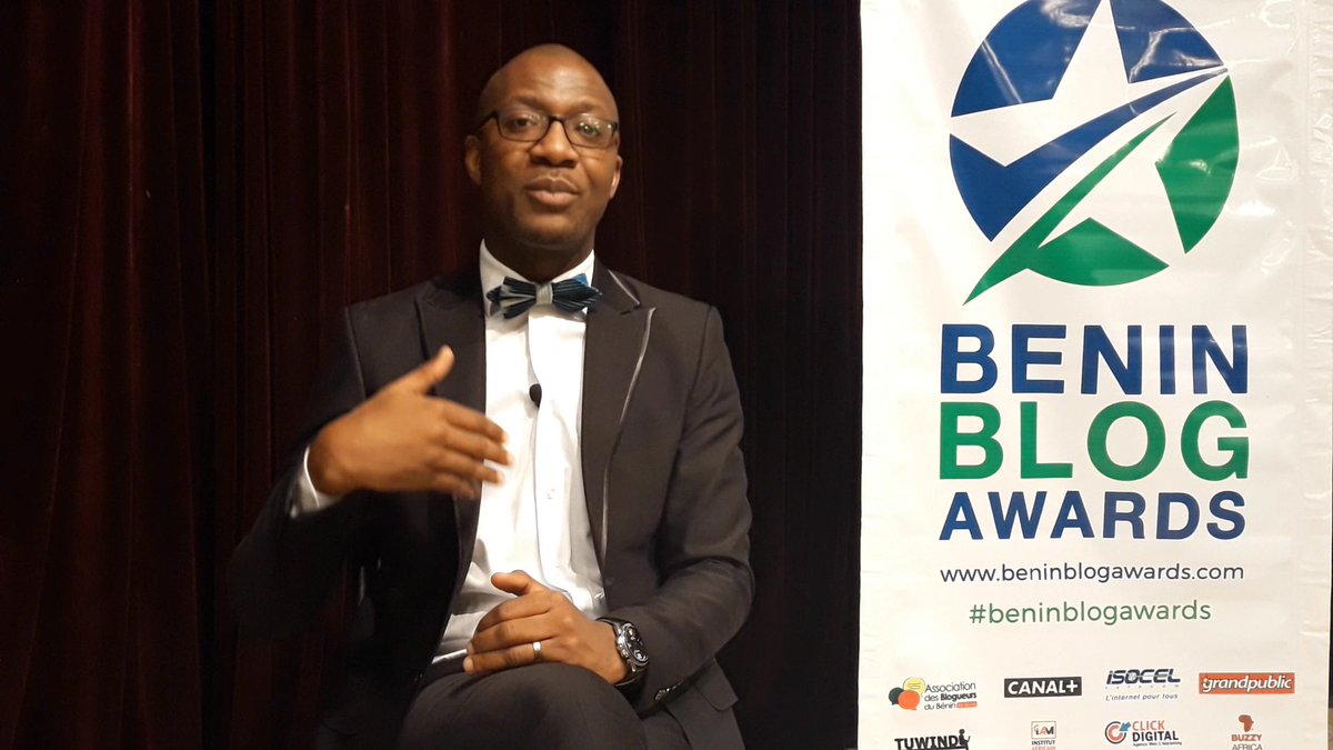Nouvel article sur le blog #LCDG ce dimanche "Journalistes et Blogueurs comme chein et chat" une itw de @yoroba après le <a href="/beninblogawards/">Bénin Blog Awards</a> 2018 wp.me/p9wBZr-Mf <a href="/Blog228/">Blogueurs Togolais 🇹🇬</a> <a href="/ab_benin/">Blogueurs du Bénin</a> <a href="/BloggersCM/">Asso Blogueurs CMR 🇨🇲</a> <a href="/BlogueursAlsace/">Blogueurs Alsace</a> @AgenceBlogueuse <a href="/globeblogueurs/">Les globe-blogueurs</a> <a href="/AFRICTIVISTES/">AfricTivistes</a> <a href="/pkumako/">Prisca Kumako</a> <a href="/seigla/">Maurice Thantan</a>