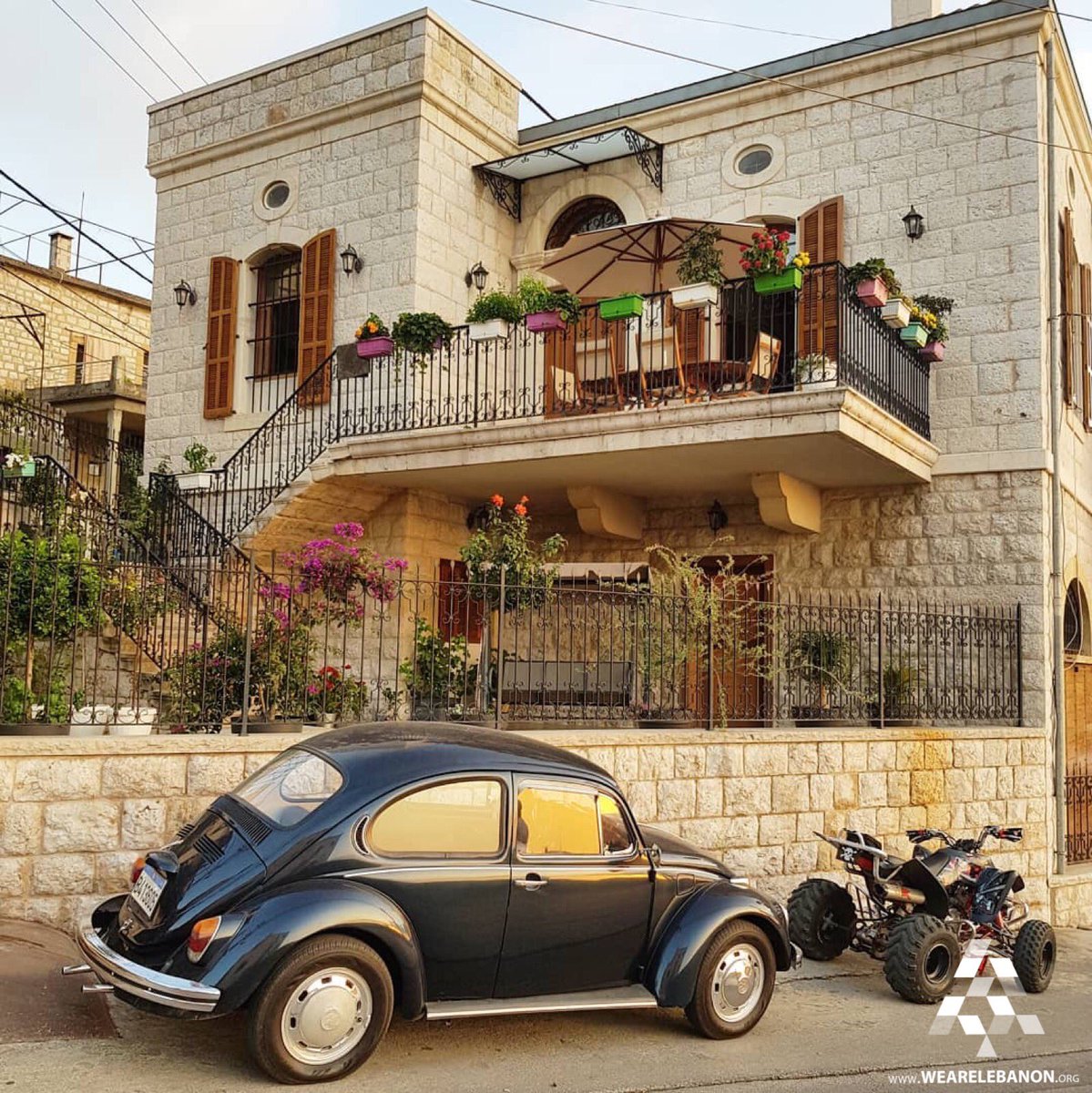 WeAreLebanon's tweet image. A vintage setting in #BeitChabeb 
By @plus961 #WeAreLebanon