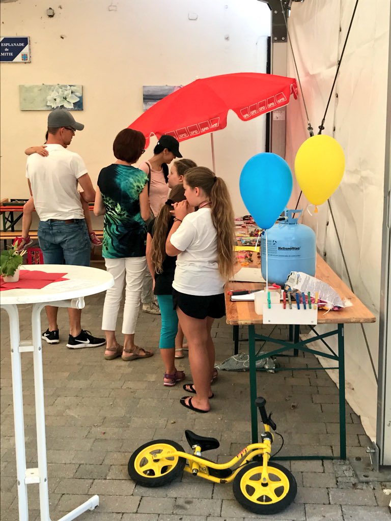 Alex_Schweitzer's tweet photo. Es ist #Sommer in #Minfeld. Der Ortsverein der #SPD hat in die Kulturscheune geladen. https://t.co/yLHnSbrpuW