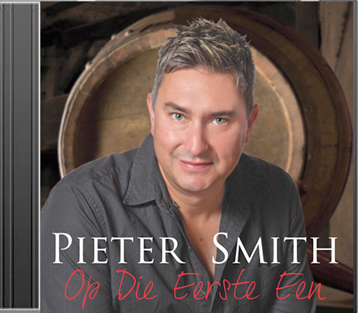 n Massiewe groot gelukwens aan ons ou mater <a href="/SmithPieter/">Pieter Smith</a> met jou verjaarsdag! Mag jy n pragtige geseënde jaar hê. Van ons almal by <a href="/SmpRecord/">SMP</a>