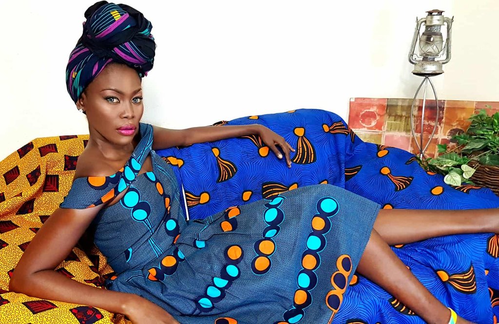 Eva_ArtLover's tweet photo. "Founder of Liiber London, fashion designer Anrette Ngafor says her brand is all about self-expression." https://t.co/AstCtKbm24 #Fashion #Artists #Africa #9Famous https://t.co/Rm16bUWeL8