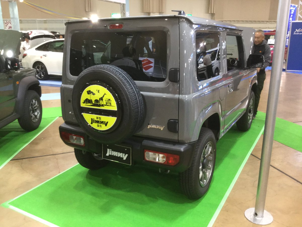 特急ていね号さん A Twitter まずは注目したい車はスズキのジムニーで18年7月にフルモデルチェンジした軽のsuvでラダーフレームとパートタイム4wdが特徴ですが 前のジムニーよりは変わったが スズキ ジムニー Suzuki Jimny Jb64型 特急ていね号さん A Twitter まずは注目したい車はスズキのジムニーで18年7月にフルモデルチェンジした軽のsuvでラダーフレームとパートタイム4wdが特徴ですが 前のジムニーよりは変わったが スズキ ジムニー Suzuki Jimny Jb64型