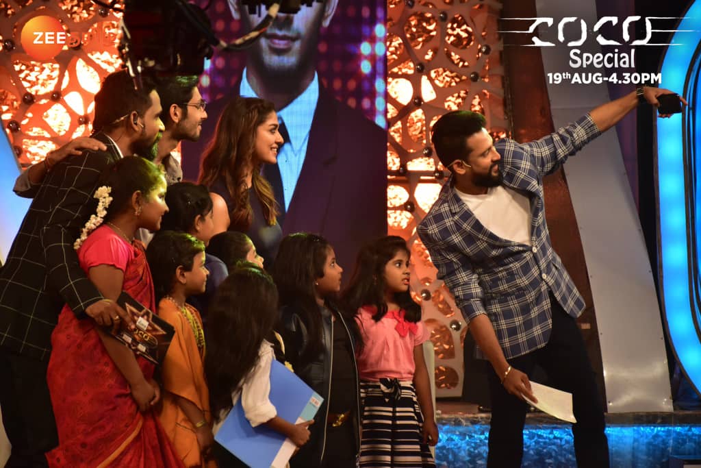 anirudhsoulmate's tweet photo. Wahhh!! Its time for #COCOonZeeTamil #CoCoSpecial 
@anirudhofficial #nayanthara @Nelson_director @ZeeTamil https://t.co/agrk7nXAT2