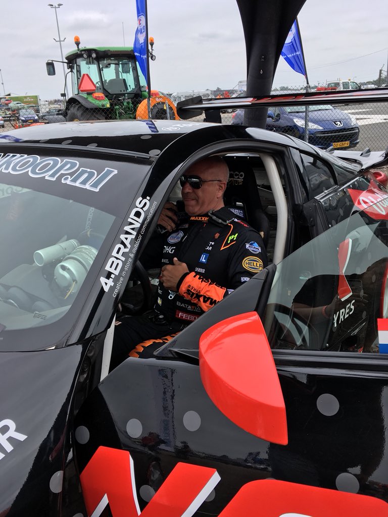 Ook @timcoronel houdt van een lekker ruikende auto tijdens de race. 😉 #Valma #luchtverfrisser #Valma1926 #TimCoronel #GammaRacingDay #GRD2018