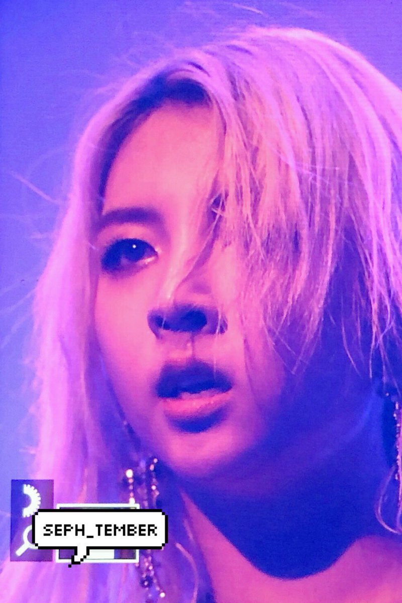 seph_tember's tweet photo. 180819 WILDKARD IN SEOUL Preview✨
지우야ㅠㅠㅠㅠㅠㅠㅠㅠ 앓다죽을 우리 지우ㅠㅠㅠㅠㅠㅠㅠㅠㅠㅠㅠ 우리 몰랑이 여신님ㅠㅠㅠㅠㅠㅠㅠㅠㅠ
#KARD #JEONJIWOO #카드 #전지우
@KARD_Official https://t.co/gbCdu5cTVY