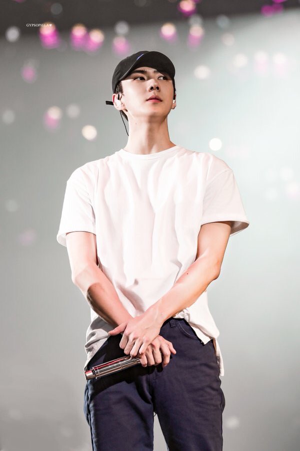 sehun pics (@Oohsehungifs) / Posts / X