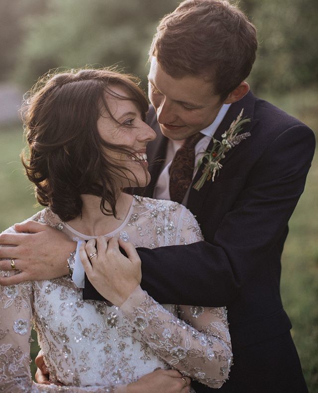 foxandbearphoto's tweet photo. L & D 😍
🦊&🐻
•
•
•
•
@lucyduk
#kebelldeanwedding
#foxandbearphoto
#dvlop #naturalweddingphotographer #naturalwedding #naturalweddingphotography
#chasinglight #light #luminouslight #luminousportrait #goldenhour #sunsetphotography
#photography #port… https://t.co/HD0Jpzx0oC https://t.co/Lcayh7jPOY
