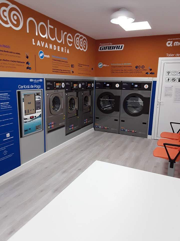 NLavanderia's tweet photo. ¡Qué chula la nueva lavandería autoservicio Nature Ponferrada!
Se une a las ya existentes en Málaga (2), Marbella, Loja, Castell de Ferro, San Juan de Aznalfarache, Mijas. Y las que vienen: Ronda, Sevilla, Tomares, Córdoba, Estepona, Almería, Málaga…
Con @GirbauGroup y @MACRUN_ https://t.co/23Uj76nYGv