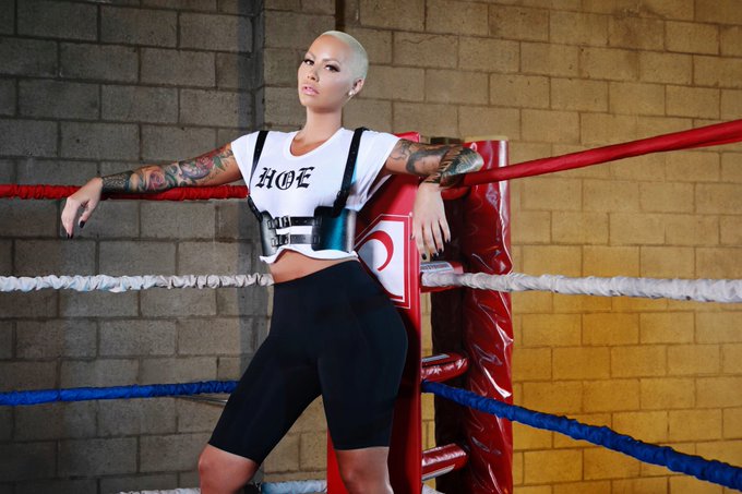 About to Fight every Toxic Person outta my life..... Dressed in @FashionNova of course ??‍♀️ https://t