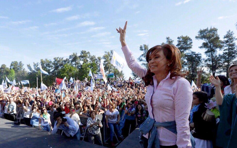 LANACION's tweet image. El peronismo es cómplice de Cristina bit.ly/2Brgw8m | Por Joaquín Morales Solá