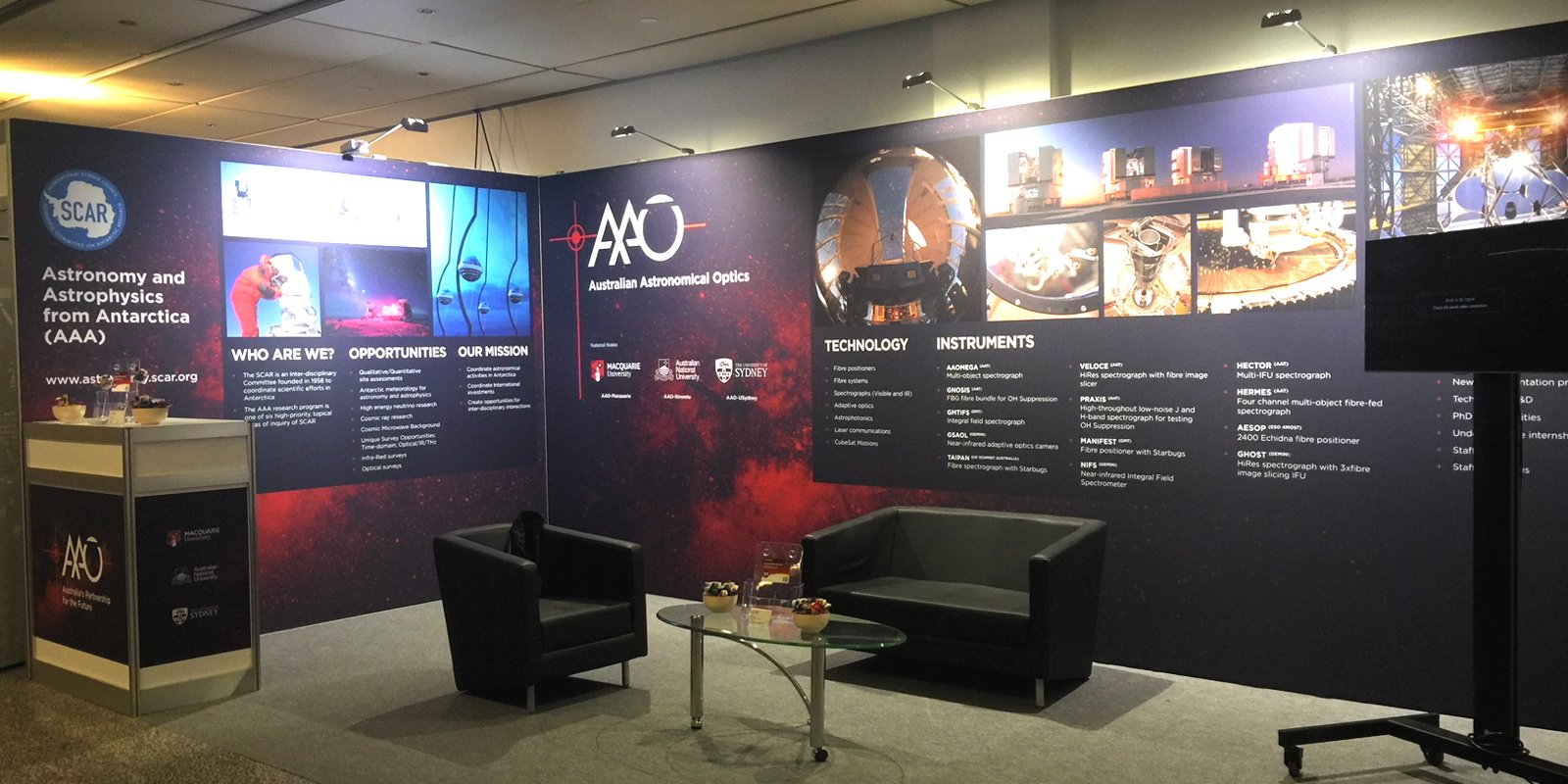 Frugtgrøntsager Åre Atlas 🄼🄰🅃🅃🄷🄴🅆 🄲🄾🄻🄻🄴🅂🅂 on Twitter: "Folks, come and visit the stand  for the new AAO (Australian Astronomical Optics) at the IAU General  Assembly - it's right next to the coffee stand and there