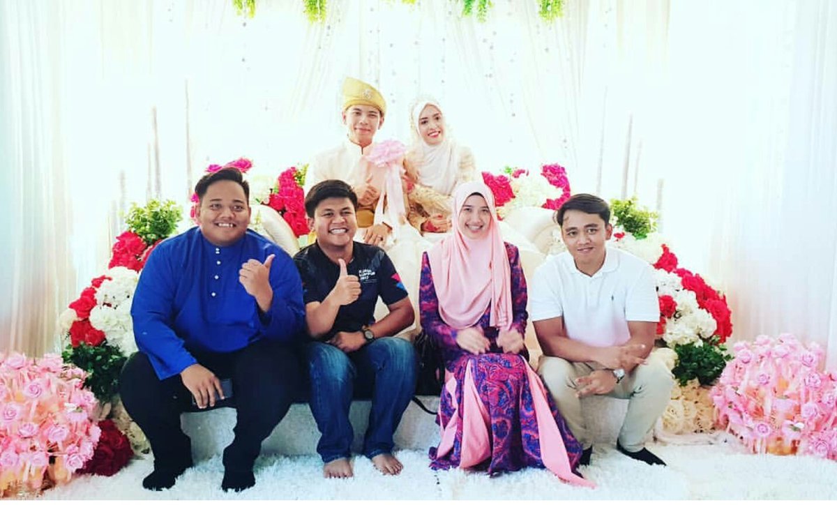naimians29's tweet photo. Raikan cinta rakan sekuliah @hadi_razali & @syafiqahsamat92 di Simpang Renggam.
Semoga dilimpahi mawaddah dan rahmah.
#johor #fpbu #teamsukipt https://t.co/nbDRnl3O6v