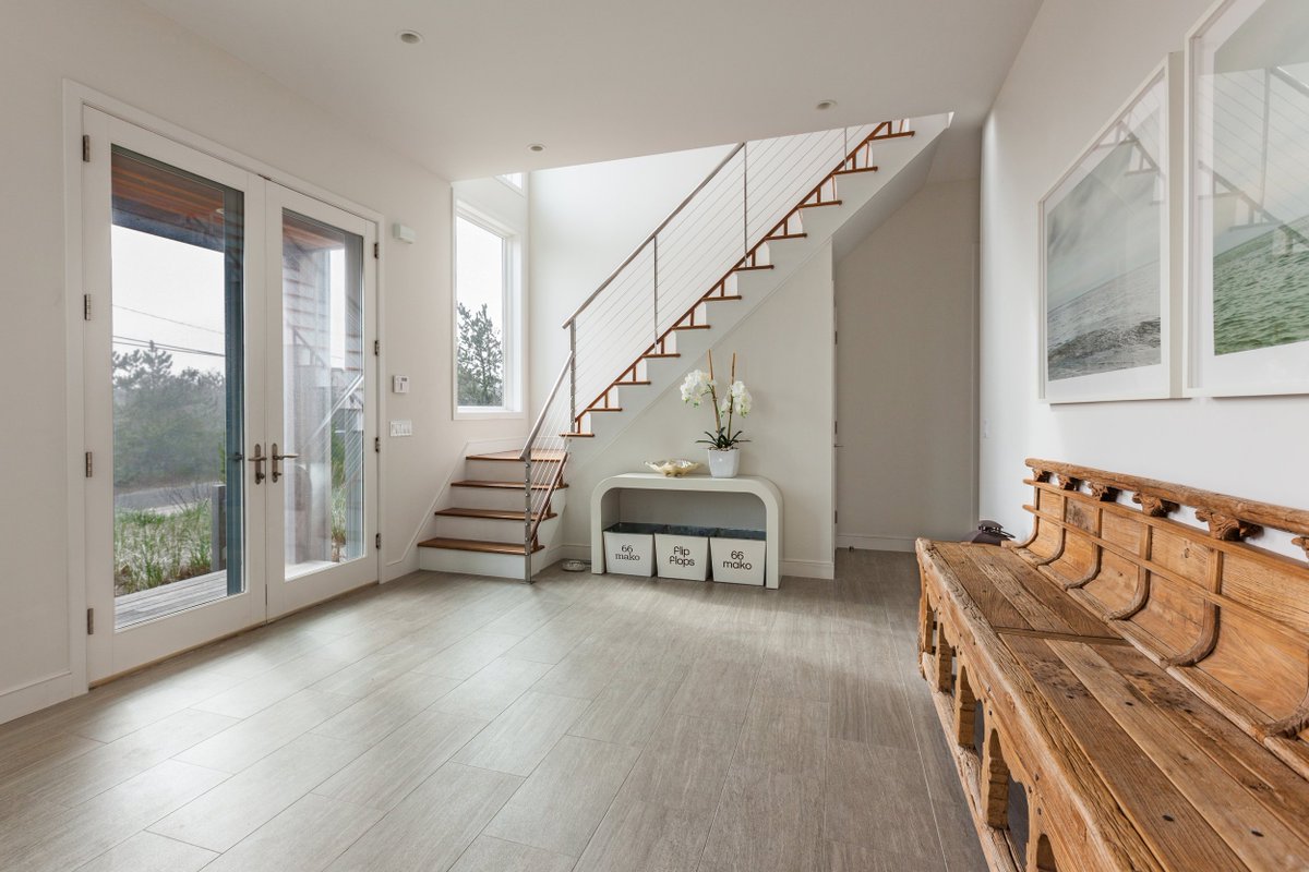 Maintaning a clean entryway to your home can be a difficult task. Luckily, building with Telemark gives you the space and organizational features you need. Contact us today.
.
.
.
#Photography #Photographs #StartBuildingToday #WorkWithUs #StartBuildingToday #Green #TelemarkInc