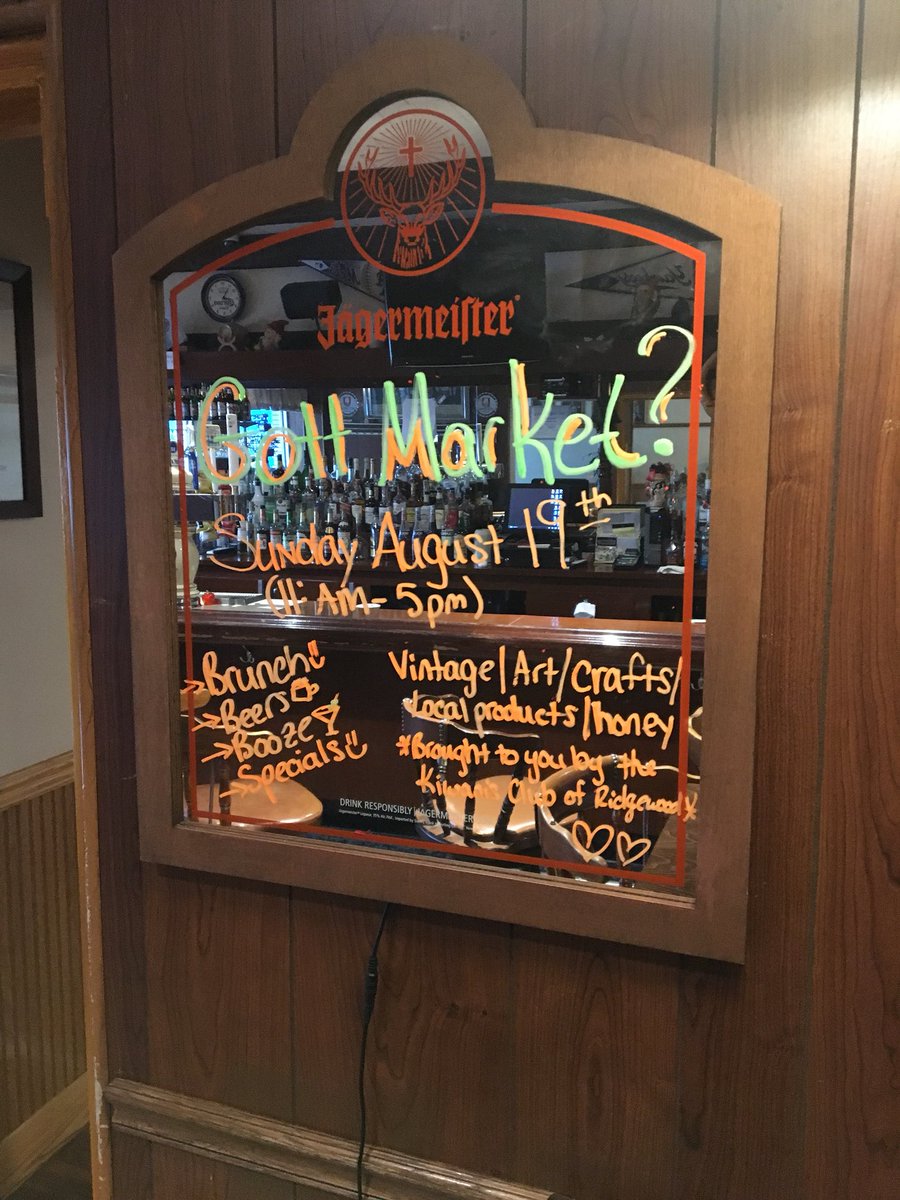 #GottscheerHall #Ridgewood #localcrafts Perfect day to shop with local vendors and have the best brunch in Ridgewood