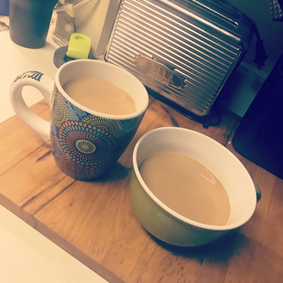 MsHarmony's tweet photo. We just wanted a little bit of coffee!
•
•
•
#coffee #goodmorning #internationaldelight #coffeemate #pothead #java #cupofcoffee #maxwellhouse #goodtillthelastdrop #keurig #sundaymorning https://t.co/tw0ZlIcIjm