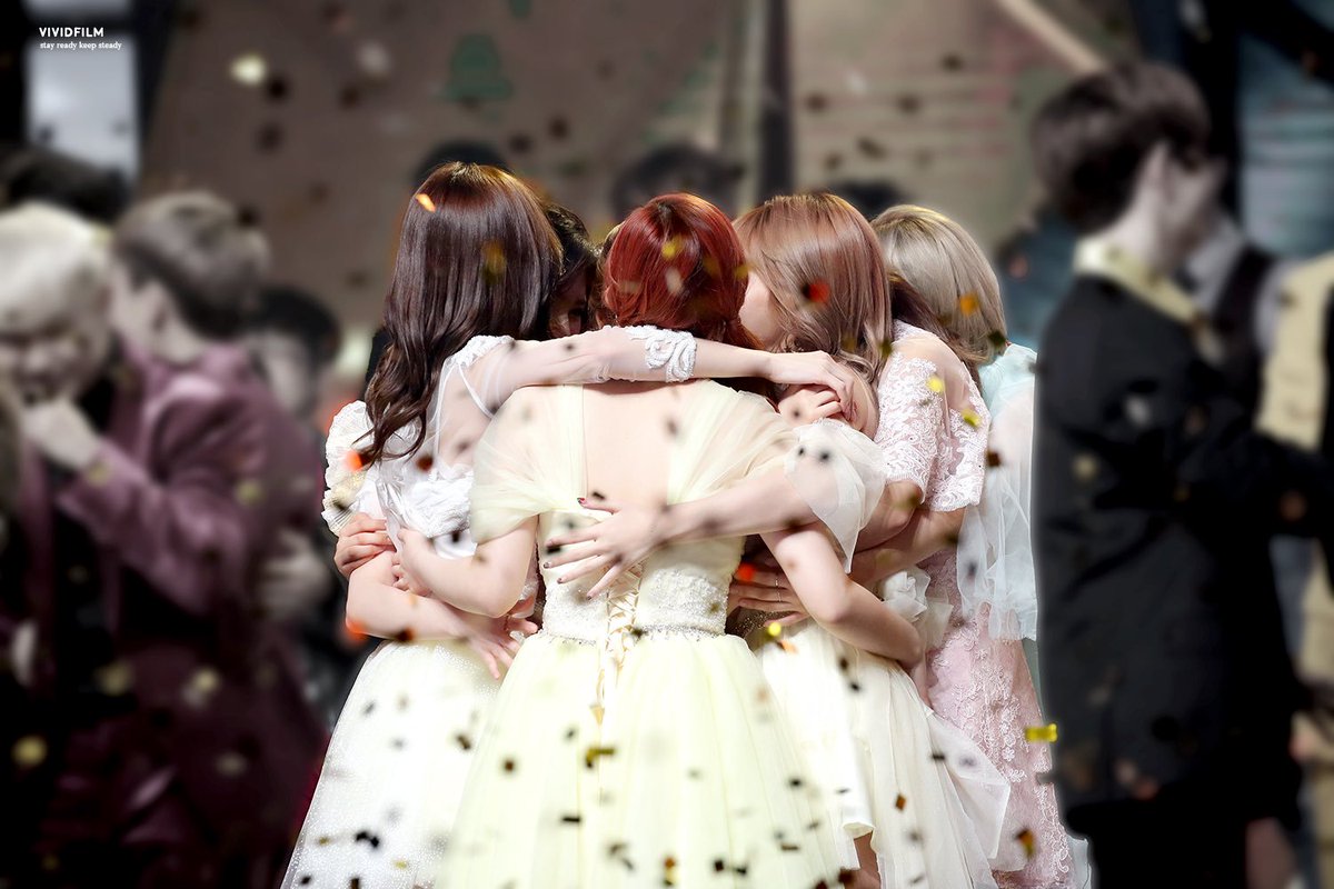 ANTHElAGARDEN's tweet photo. ( 🌷 )

"Bloom like a flower! 언녕하세요, Antheia입니다!"

ㅡ May, 21st 2018 - August, 19th 2018 ㅡ https://t.co/Ur51hHswJF