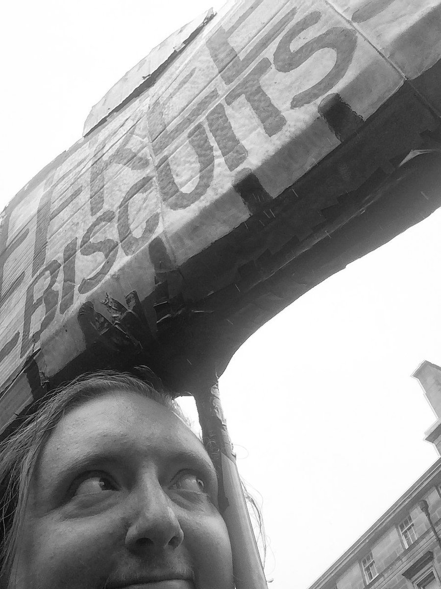 barrel_biscuit's tweet photo. It's a sign! 
On the mile dishing out sweet flyers 😏
Step #intotheunknown (and the rain) and find us on the royal mile! 
#edfringe #EdinburghFringe2018 #fringe18 #comedy https://t.co/KAFIA5e8JU