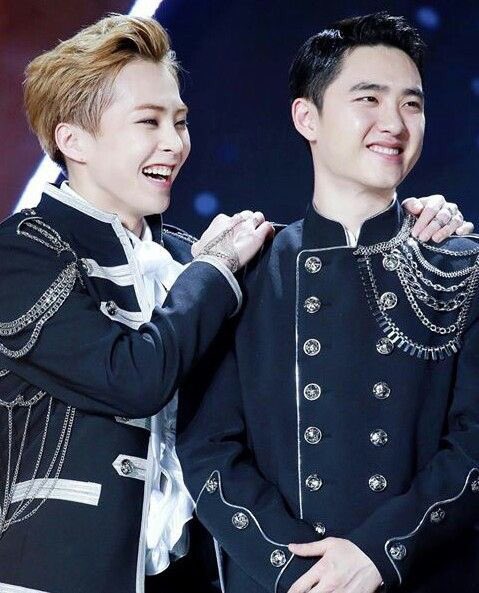 minshooked's tweet photo. These smiles are so warm and pure ㅠㅠ xiusoo are the softest :’( https://t.co/emXJA105T3