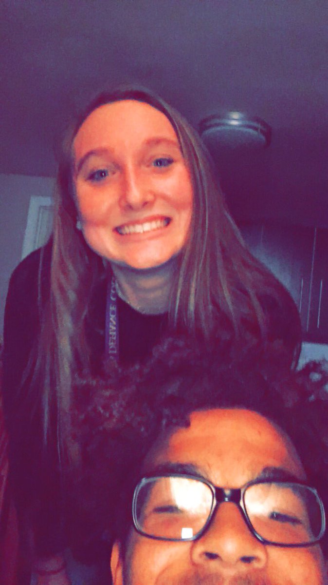 happy b day to one of my fav dcvb players <a href="/bluetay3/">Taylor Gang🤙🏽</a> stay well ✊🏾🎊🎉