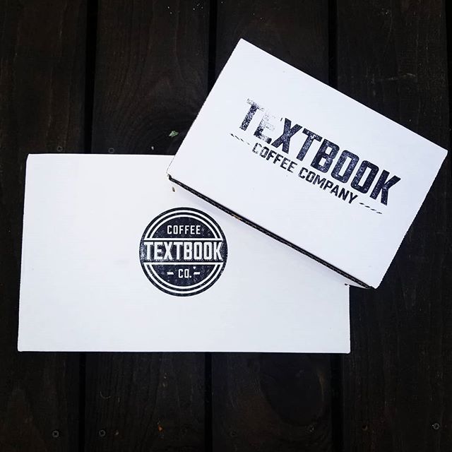 textbookcoffee's tweet photo. Peep the shipping boxes 😍😍😍 #signedsealeddelivered #carefullycalculated #staytuned #bootstrappin #drinktextbooklivetextbook #mugs #meanmuggin #box #stamp #workofart #authentic https://t.co/Hy4ADkG9wM