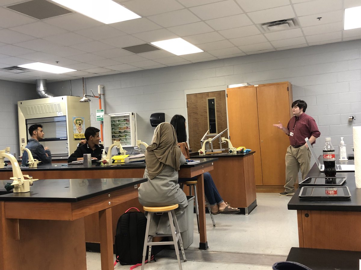 smurley28's tweet image. Only these @TweetDCS_CHHS mustangs could have this much fun discussing poetry and discussing what makes them unique! We laughed so much! #interactivenotebooks #embracingourdifferences #teamdcs