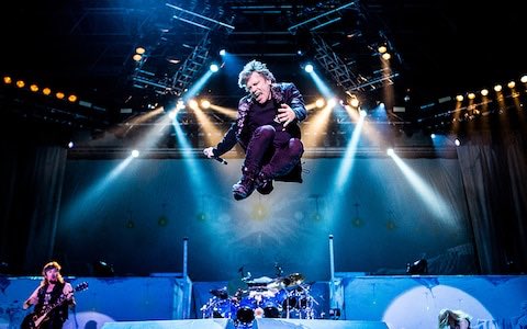 A very happy birthday to the mighty Bruce Dickinson!!! 