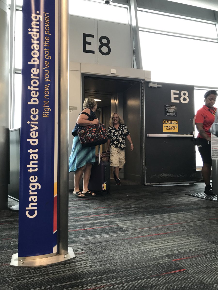 flystl's tweet photo. We love seeing a new destination on these boards! First passengers arriving from the inaugural, nonstop flight between STL and @Bradley_Airport #welcometoSTL #stlairport #STLtoBDL https://t.co/P4YhM6kLC8