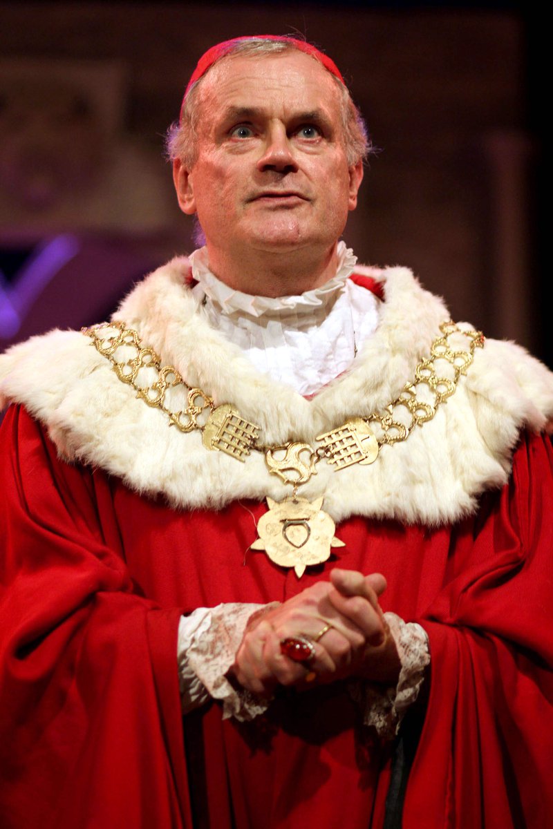 Tonight we re-rehearse #WolfHall before we open at <a href="/minacktheatre/">Minack</a> next week - let’s pray everyone remembers their lines ...