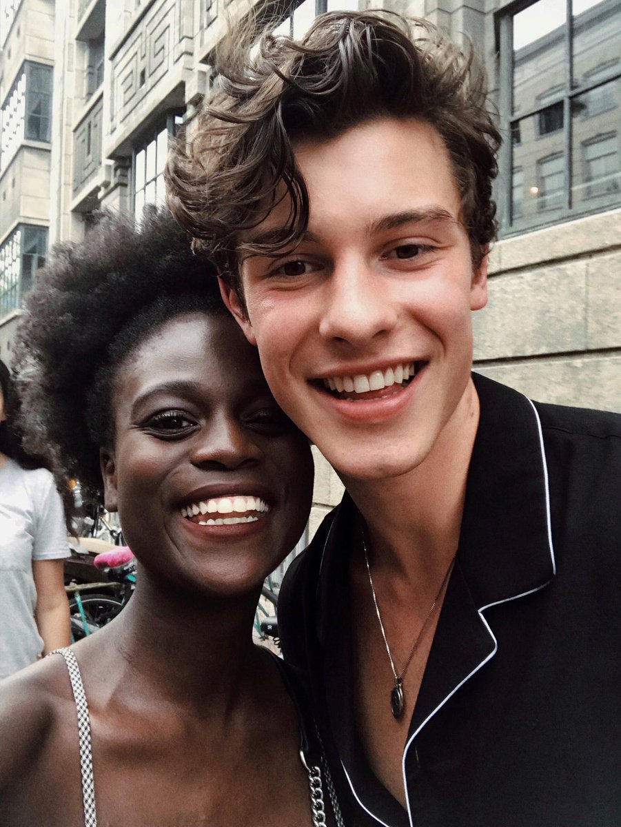 volkswagin's tweet photo. we’ve got matching lazy eyes ✨ https://t.co/0Sfsvb473b