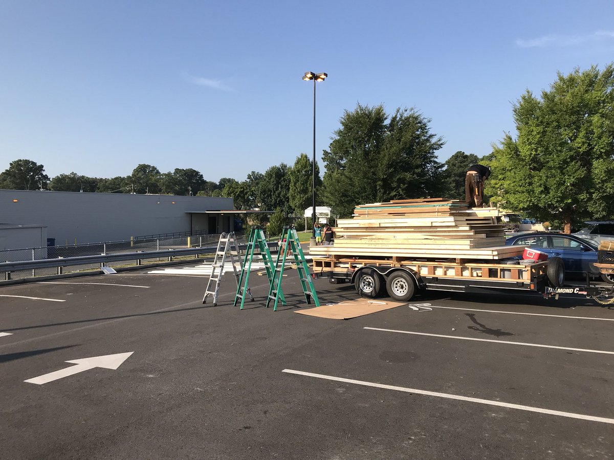 OffTheGridRVA's tweet photo. Curious to see how #TuffShed gets built #tough ? Head to #HomeDepot today at 6501 W Broad in #Richmond #Virginia to see Blake, Nathan, Vlad &amp; Alex #GetTuff by building 4 new displays
#constructionworker 
#backyard #gardener
@tuffshed 
@JeffHarrell18 https://t.co/9M5DldRp4q