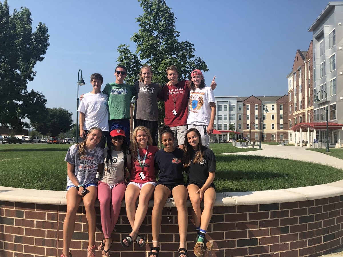 southlakesxc's tweet photo. Shout out to all of our amazing coaches and team captains for making our third year of xc camp a success!!! A lot of hard work and dedication was shown by the guys and gals! Looking forward to an awesome season!!! #slrising #goseahawks 💚💙 https://t.co/lyqL0qzEmJ