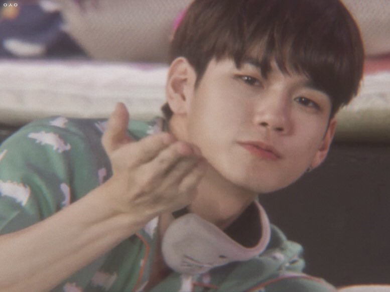 captureosw's tweet photo. #옹성우 #ongseongwu https://t.co/OSgFlPQV07